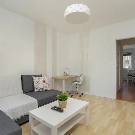 Apartamento Modern Close To The Centre Of By Renters Poznan